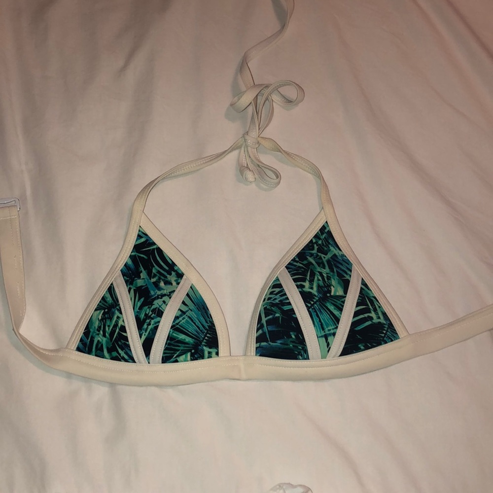 VICTORIAS SECRET BIKINI TOP